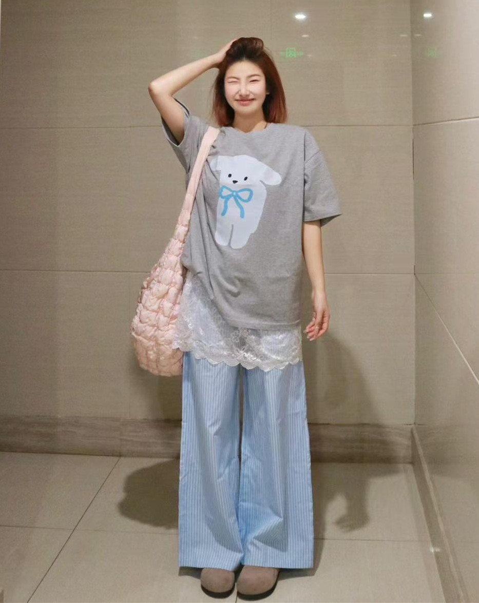 高品質純棉200克100%棉精梳緊密優質做工前印花短袖t恤女