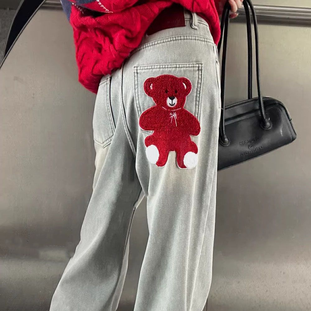 可愛毛絨小熊刺繡牛仔褲女春秋新款小眾設計感高腰寬鬆百搭闊腿褲