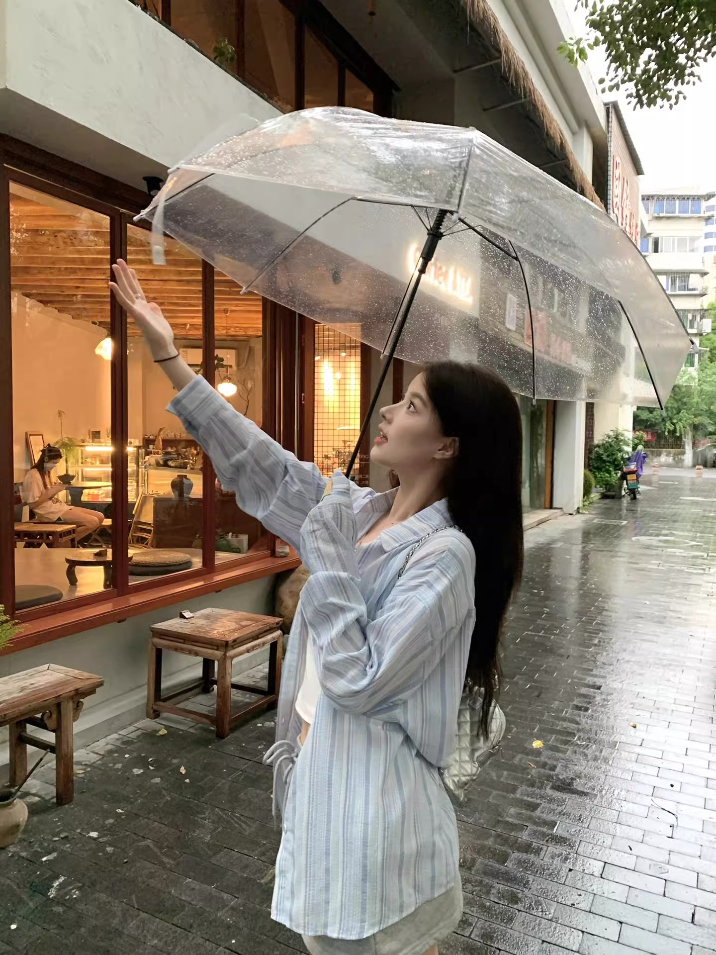 2025薄款防曬襯衫上衣女設計感寬鬆慵懶長袖藍條紋休閒襯衣