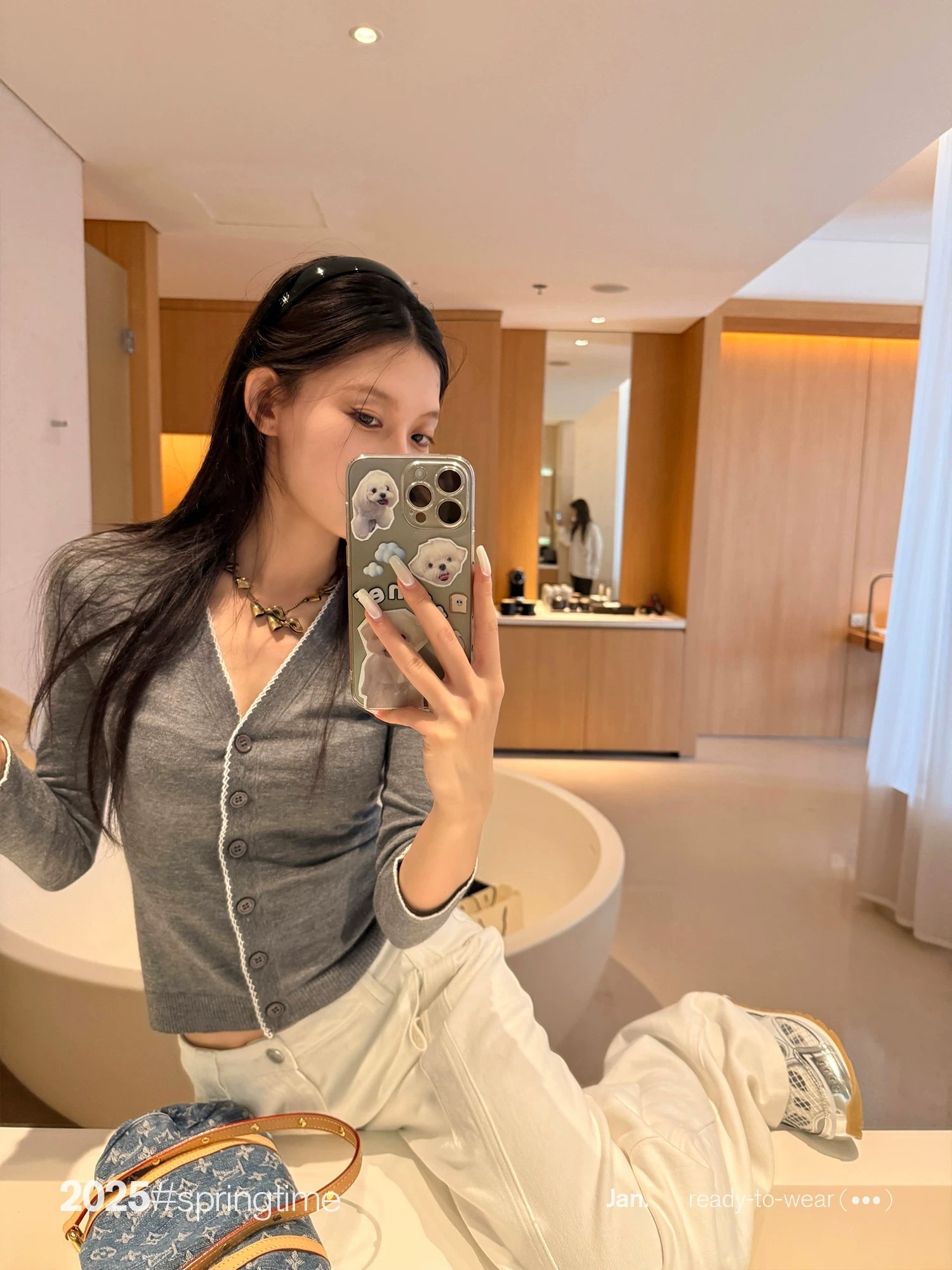 SUNONEONE 桑蠶絲羊毛紐扣針織開衫女春V領長袖百搭修身顯瘦上衣