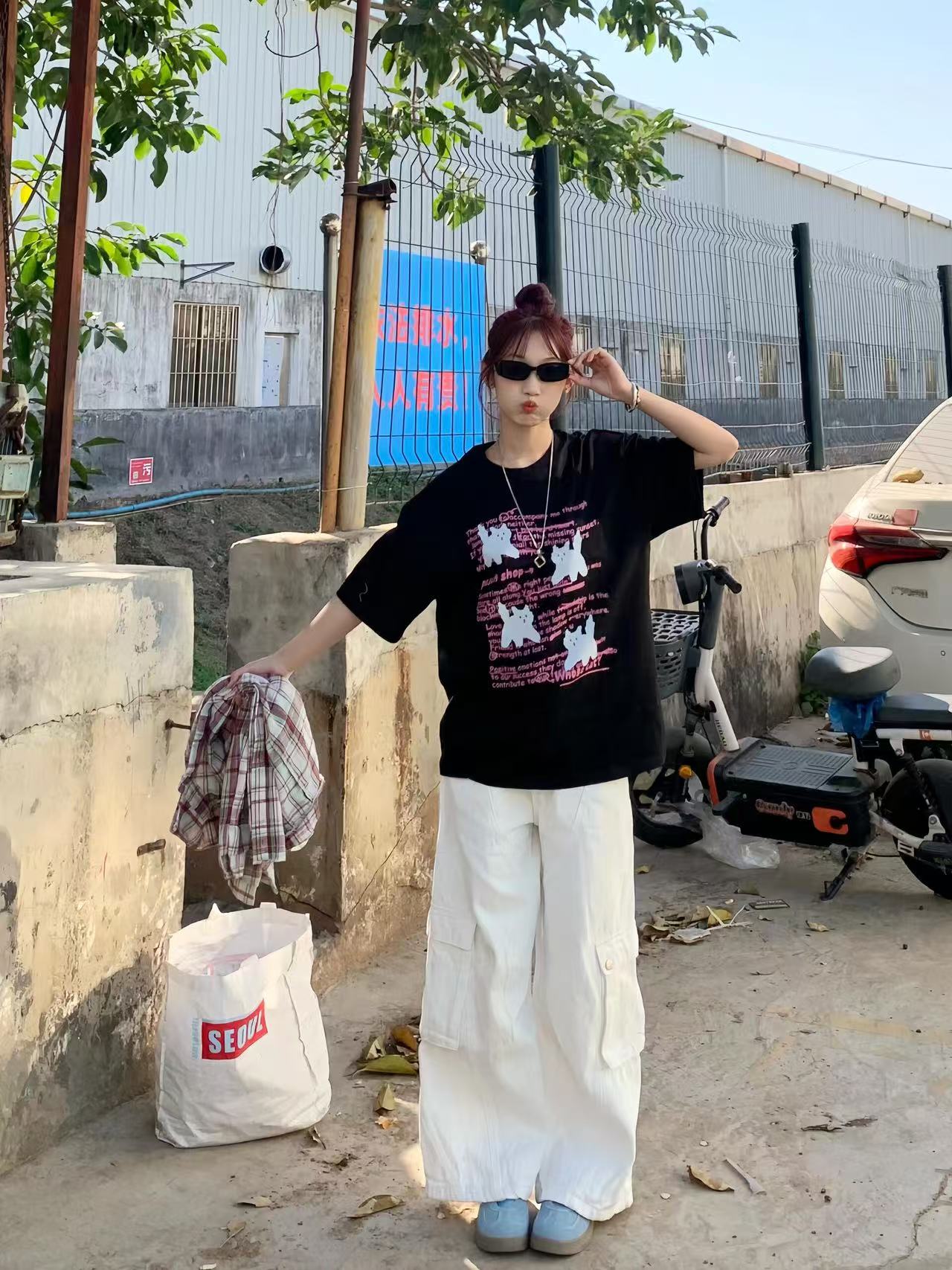 高品質純棉200克100%棉精梳緊密優質做工前印花短袖t恤女