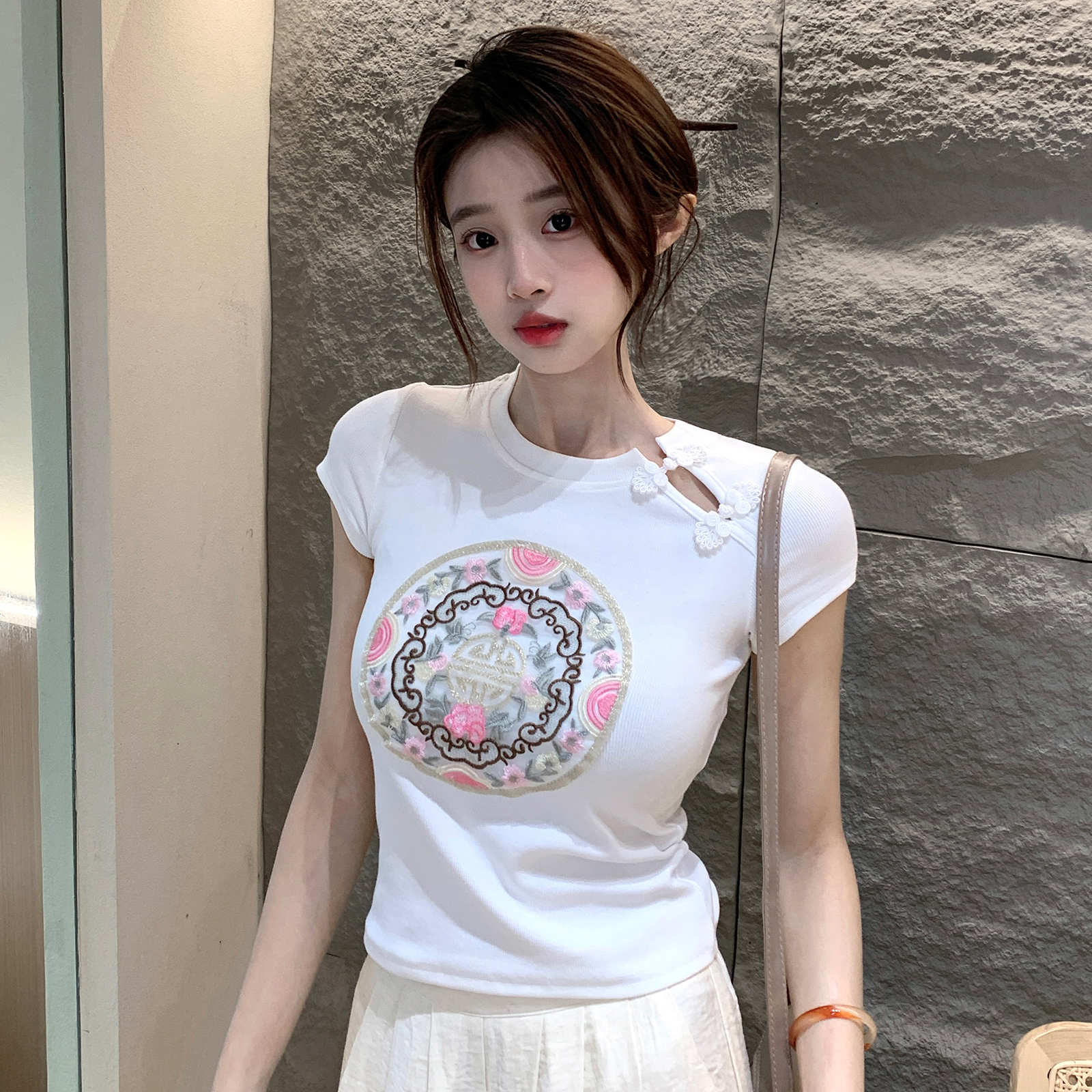 實拍新中式2比2莫代爾260克短袖t恤女夏刺繡修身短款正肩圓領上衣