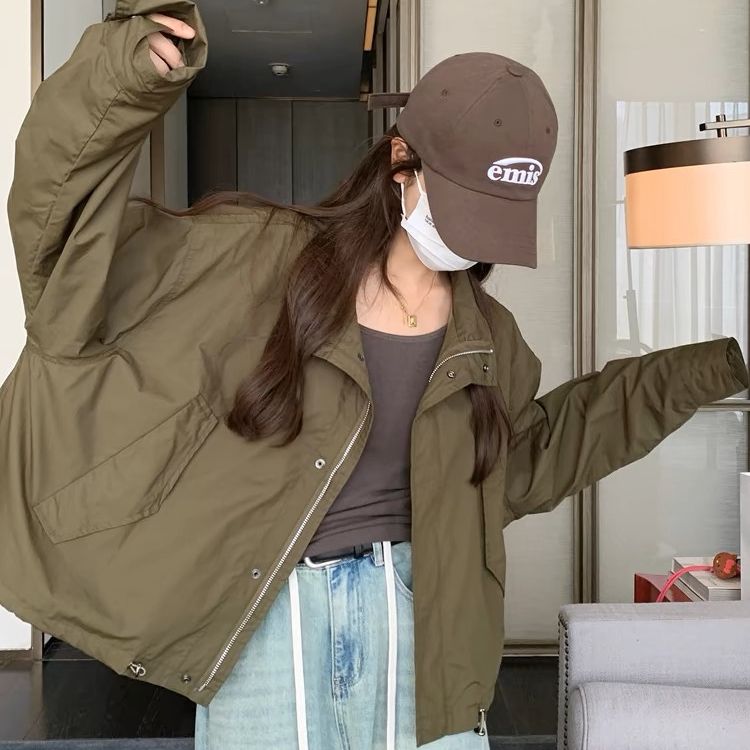 美式軍綠色工裝風衣外套女春秋2025新款衝鋒衣夾克短款小個子
