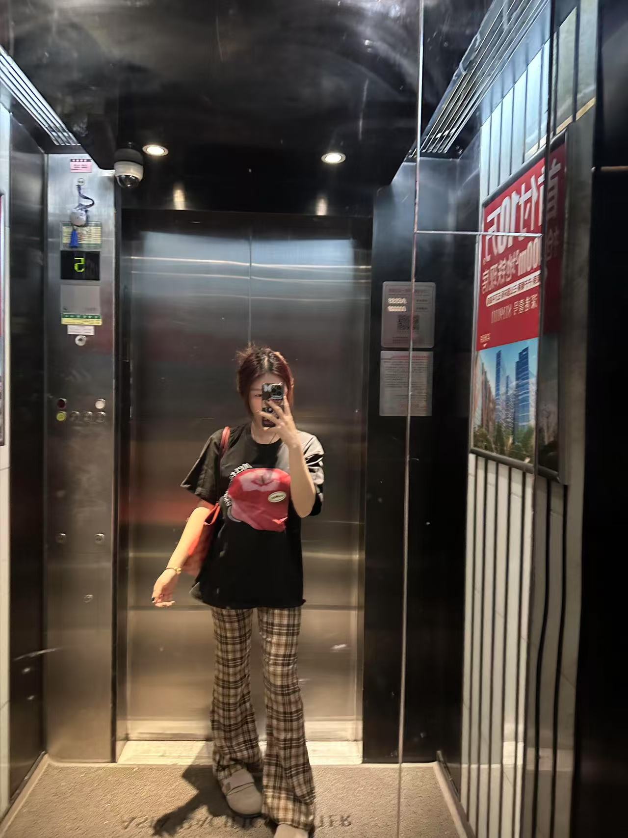 高品質純棉200克100%棉精梳緊密優質做工前印花短袖t恤女