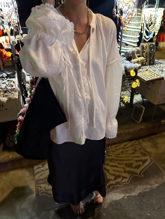 Shirt 2025 new summer women's white sun protection long-sleeved loose shirt French temperament belly cover top