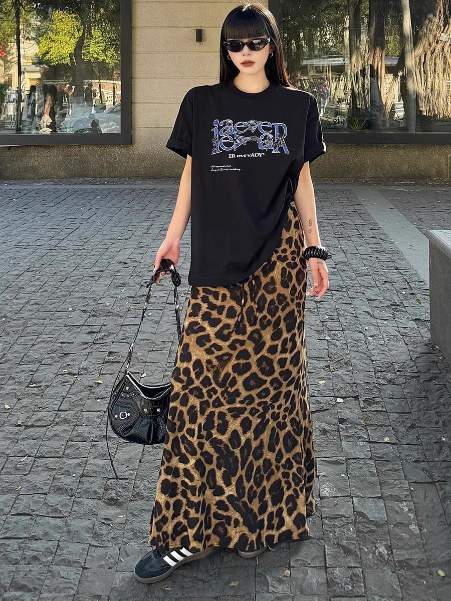 200g combed and tight-fitting sprinkler, pure cotton backpack, spring and summer loose shoulder printed short-sleeved T-shirt