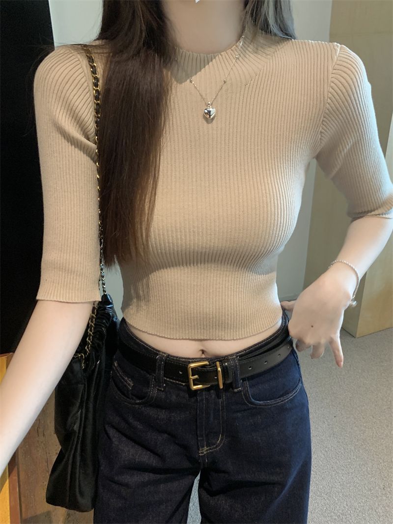 Real photo Real 2025 spring and summer new high-end style straight shoulder mid-sleeved sweater for women slim short top