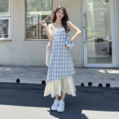 Lace spliced ​​plaid suspender skirt dress for women 2025 summer new style fresh loose slimming fake two-piece skirt