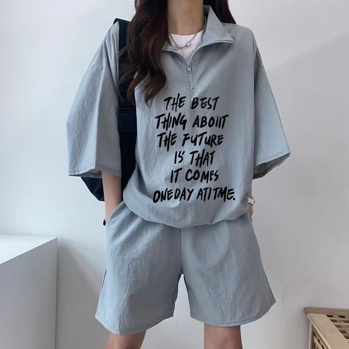 Casual sportswear suit for women in summer 2025 new short-sleeved shorts campus style cute girl running two pieces