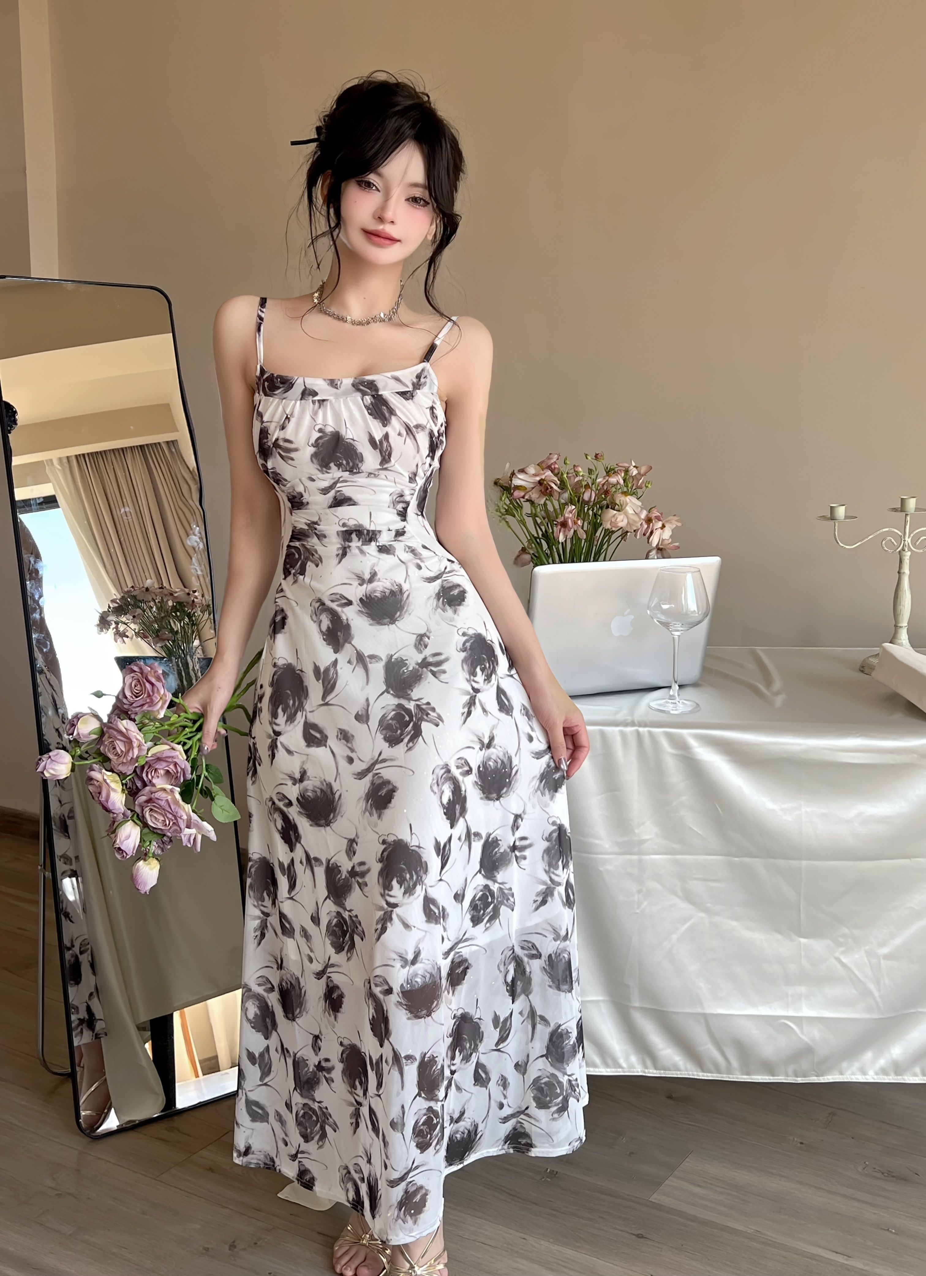 Real-life French floral dress for women with suspenders long skirt with high-end fat mm slim belly-covering skirt