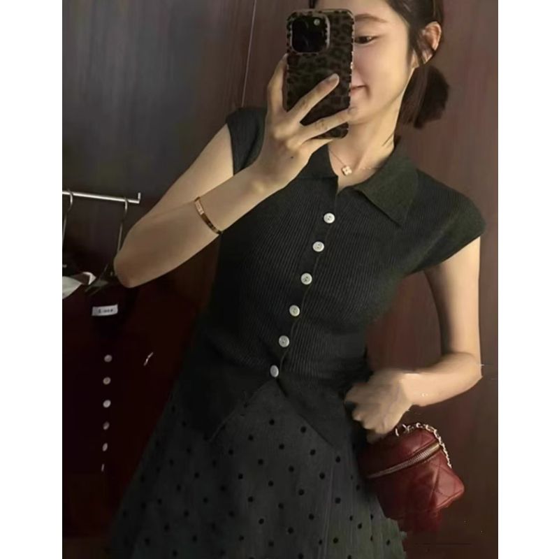 Slim and slim short-sleeved knitted cardigan fashionable simple and versatile base shirt fashionable design single-breasted top for women