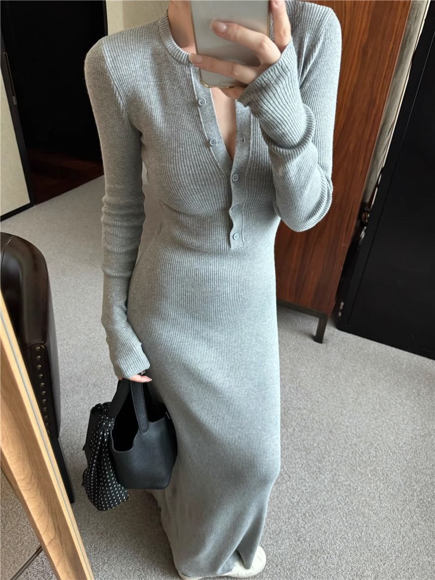 High-end thin style fashionable long-sleeved knitted dress for women in autumn and winter waist-hugging sexy hip-covering base long skirt