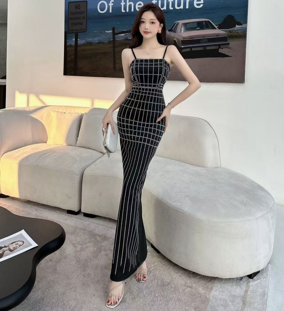 Real photos of European and American sexy V-neck hot diamond slit long skirt banquet dress dress