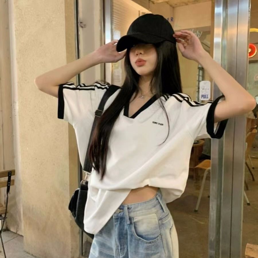 Quality 100% cotton white V-neck short-sleeved T-shirt for women in summer stripes loose Korean T-shirt top