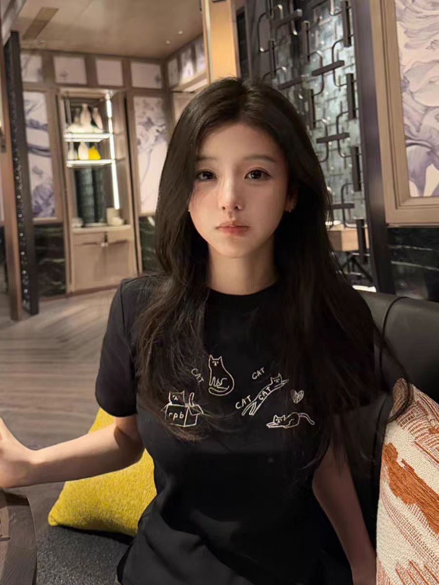 2025 printed front shoulder short-sleeved T-shirt for women in summer new niche American pure cotton slim T-shirt top