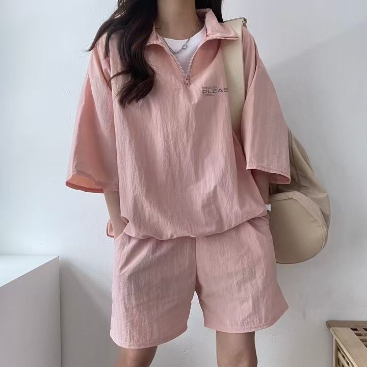 Casual sportswear suit for women in summer 2025 new short-sleeved shorts campus style cute girl running two pieces