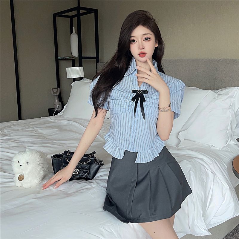 Real-life design sense college style waist-hugging shirt bow top pure versatile hot girl suit