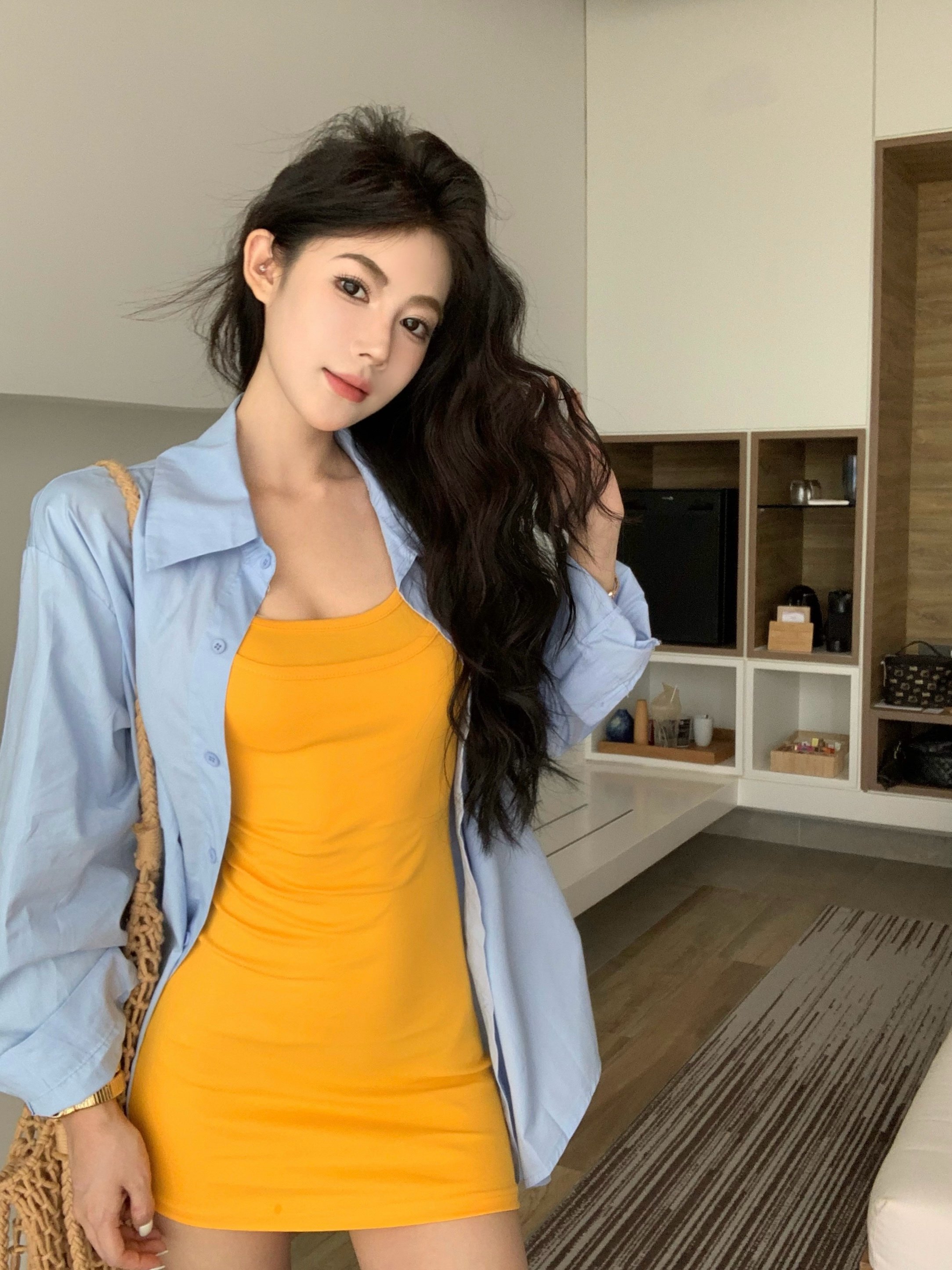 Real shot!  Fake two-piece suspender slim hot girl dress for women in spring and summer sun protection long-sleeved shirt two-piece set