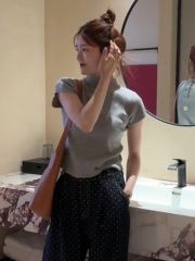 Gray half turtle neck short-sleeved sweater for women 2025 new summer design slim fit short knitted top