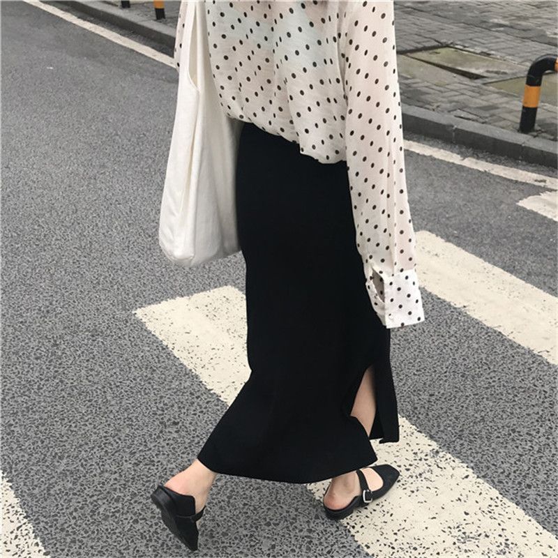Black slit skirt for women in spring and summer 2025 new high-waisted slim mid-length hip-cover skirt