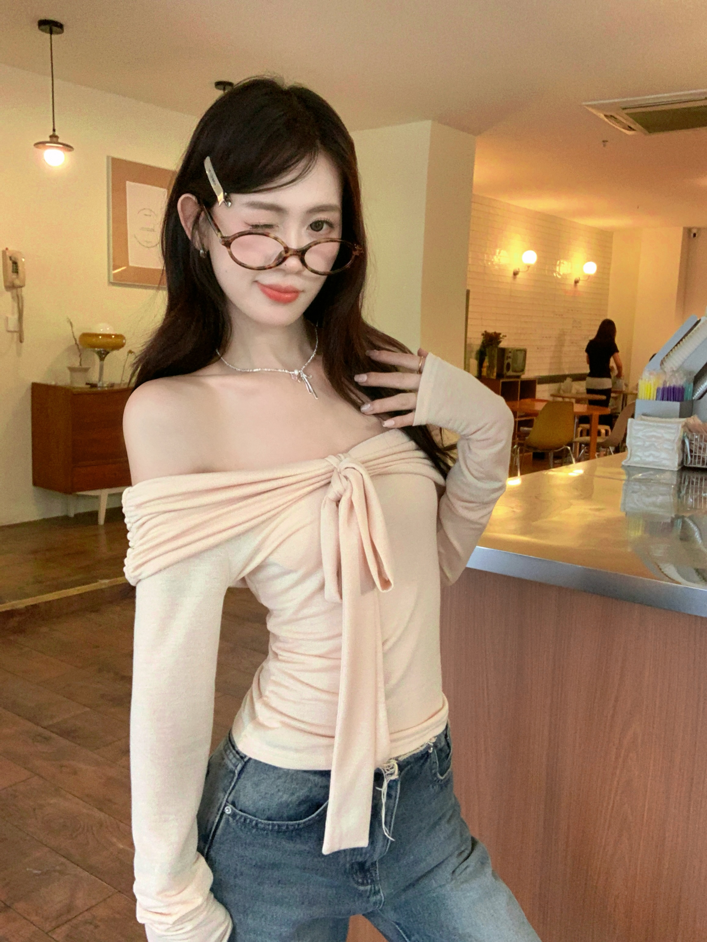 Real shot Korean gentle apricot and pure hot girl style knotted bow sexy versatile one-shoulder top