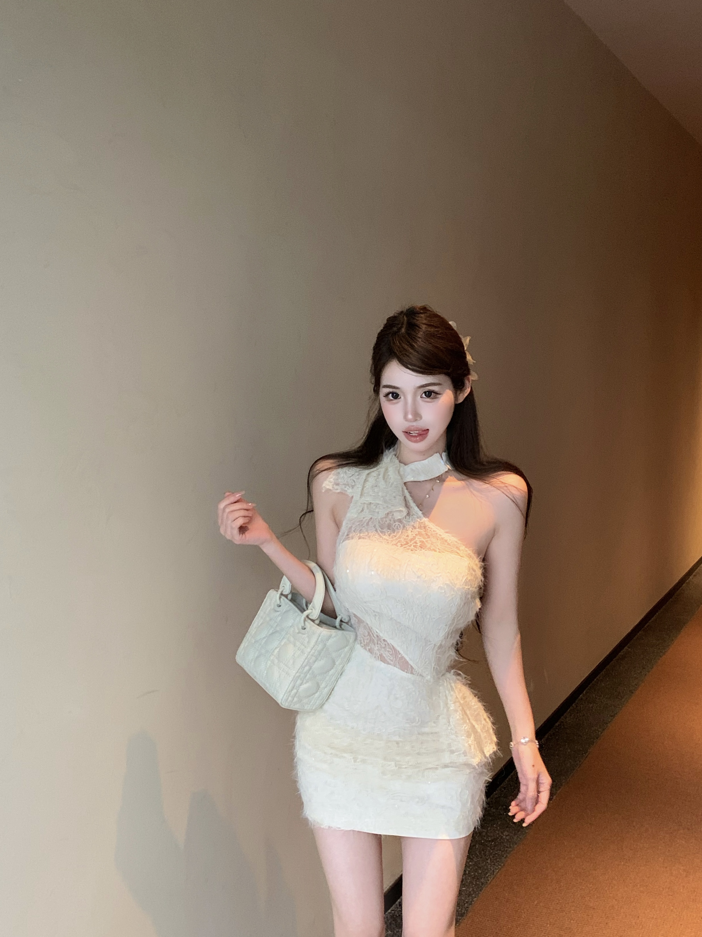 Real shot!  French lace halter neck sleeveless high-end temperament dress for women pure waist-hugging short skirt