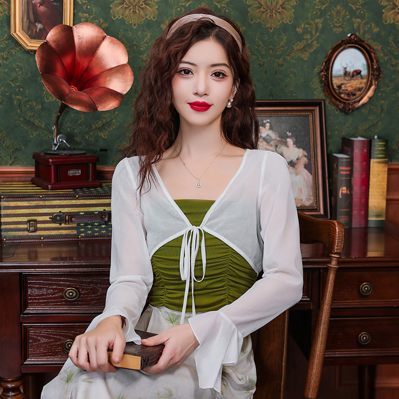 Shipped chiffon cardigan for women 2025 summer short thin vest with suspender skirt with small shawl sunscreen air conditioning shirt