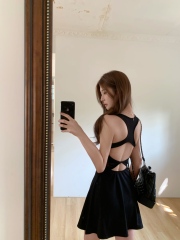 Real shot French dress for women in spring and summer 2025 super hot suspender black slim fit A-line high-end skirt