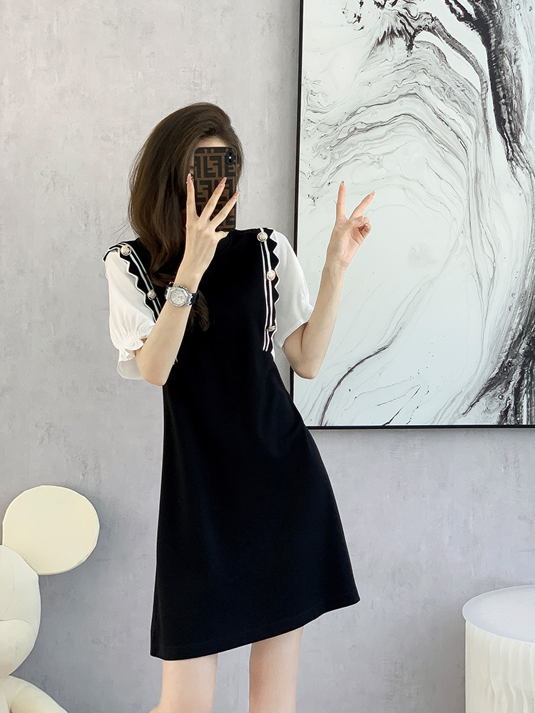 Quality dress with high-end summer 2025 new French black women's small fragrance style design ice silk skirt