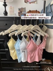 Real photos of pure white lace breast pad for women in summer, you can wear a small suspender vest on the outside and wear it in exquisite and unique inner wear