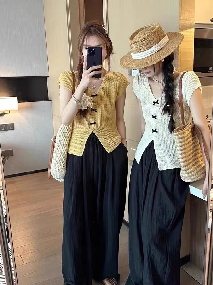Korean V-neck bow-shaped fly-fly sleeve knitted T-shirt women's summer new slim niche design chic top