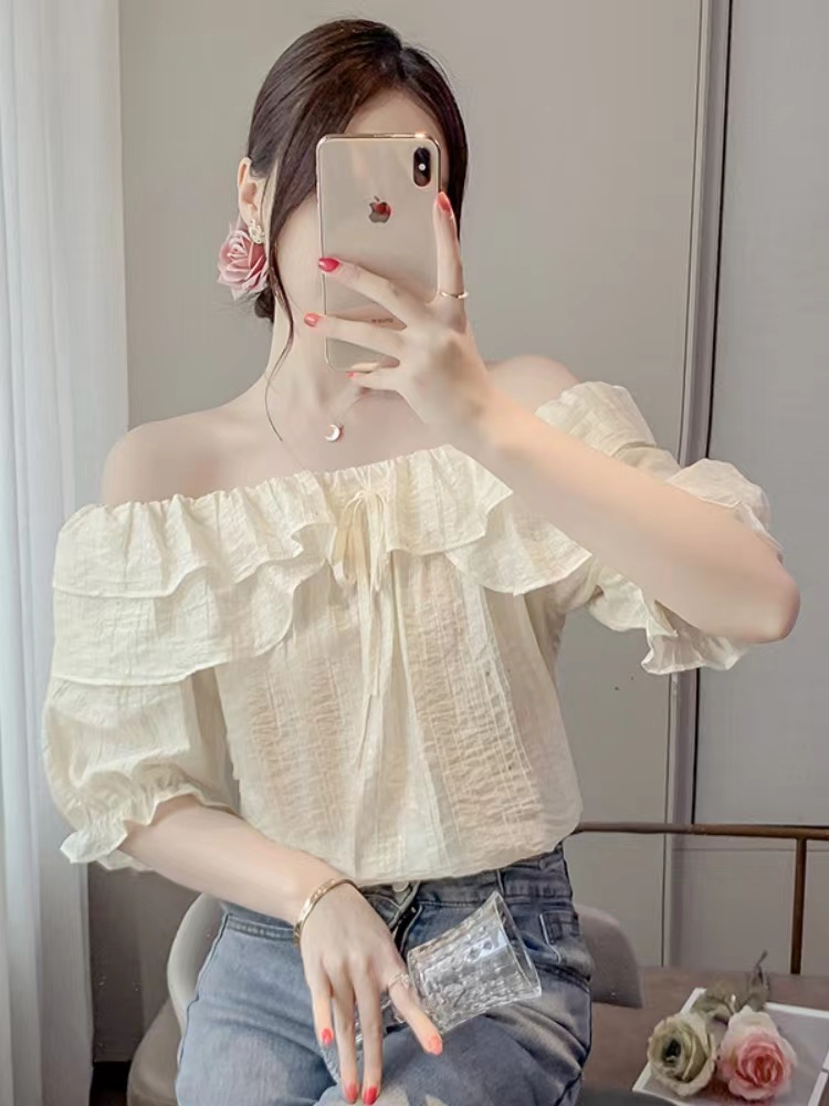 One-length neck off-shoulder lace-up short-sleeved shirt for women in summer 2025 new age-reducing ruffle loose niche top trendy