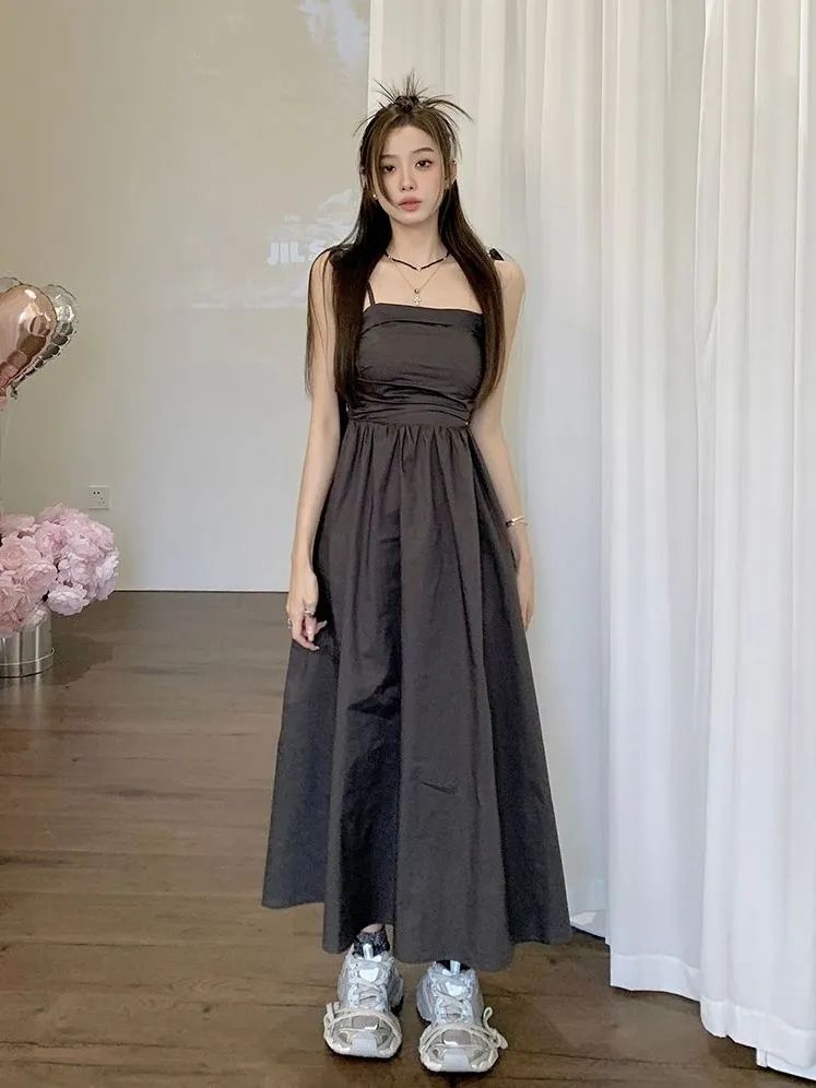 Hepburn style pleated suspender dress for women new French style waist-hugging A-line skirt slim midi skirt