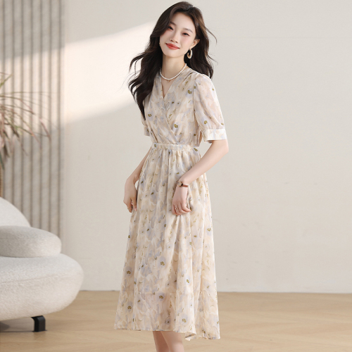 Gentle style floral dress for women's summer new style coffee break French high-end slim v-neck long skirt