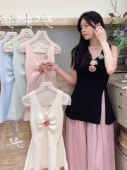 立體花朵v領無袖針織背心設計感別致收腰修身開叉上衣