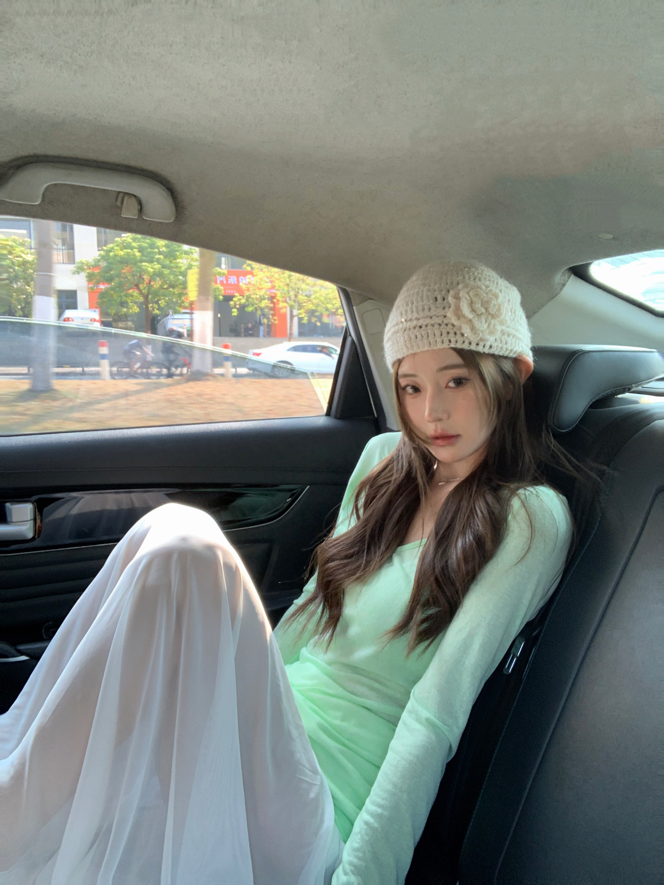 Real photo of sunscreen blouse for women 2025 spring and summer long-sleeved T-shirt, shoulder-length shoulder-loose slim top + high-waisted skirt