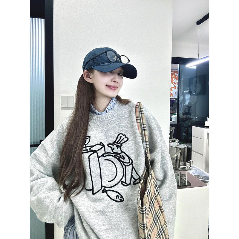 Abstract pattern design sense gray sweater for women in autumn and winter loose lazy pullover knitted versatile round neck top long sleeves