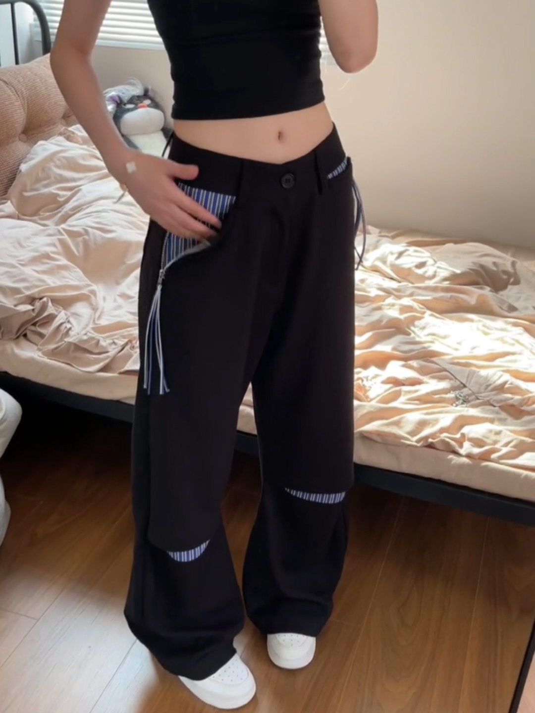 Suit waist 2025 early spring new style ripped striped strap suit pants casual pants