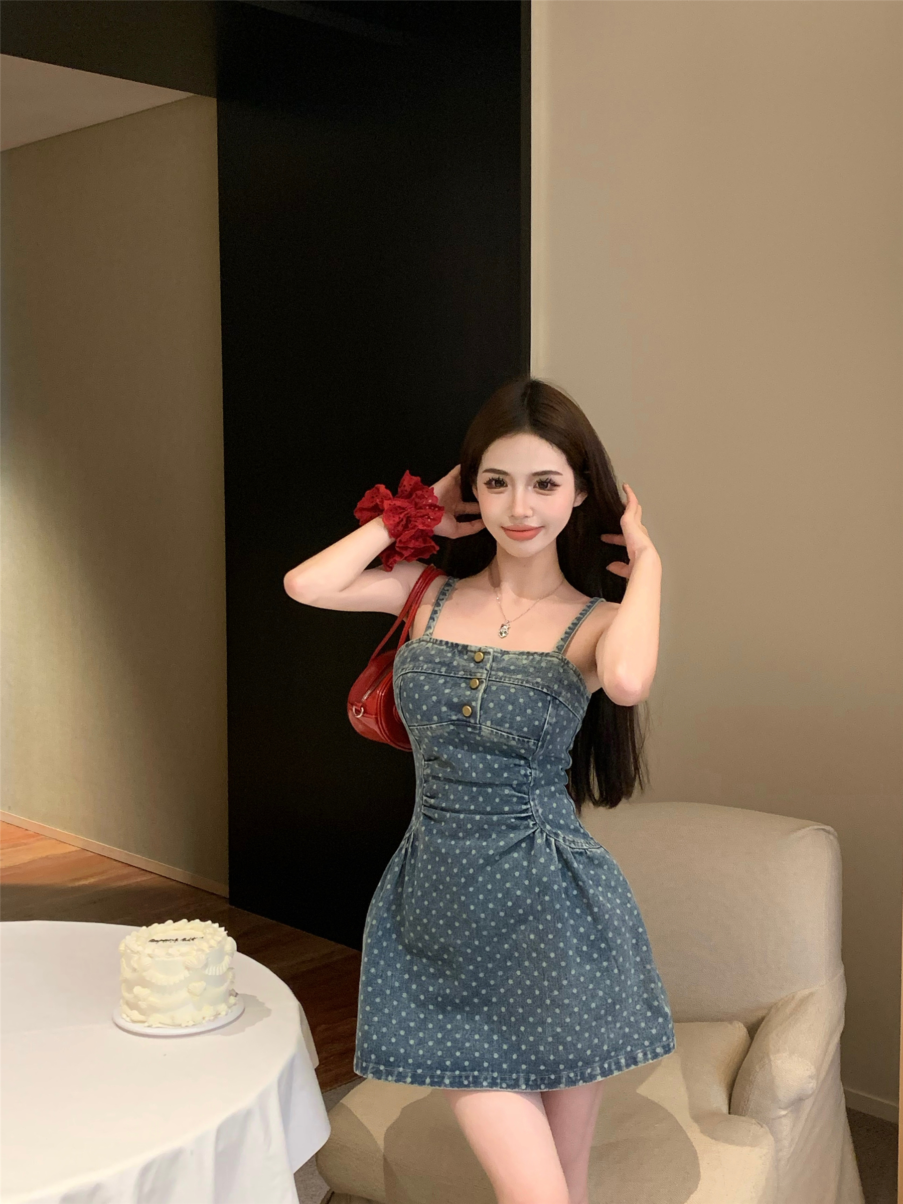 Real shot!  Sweet and spicy polka dot denim suspender skirt for women design, waist-hugging and slimming A-line short skirt dress