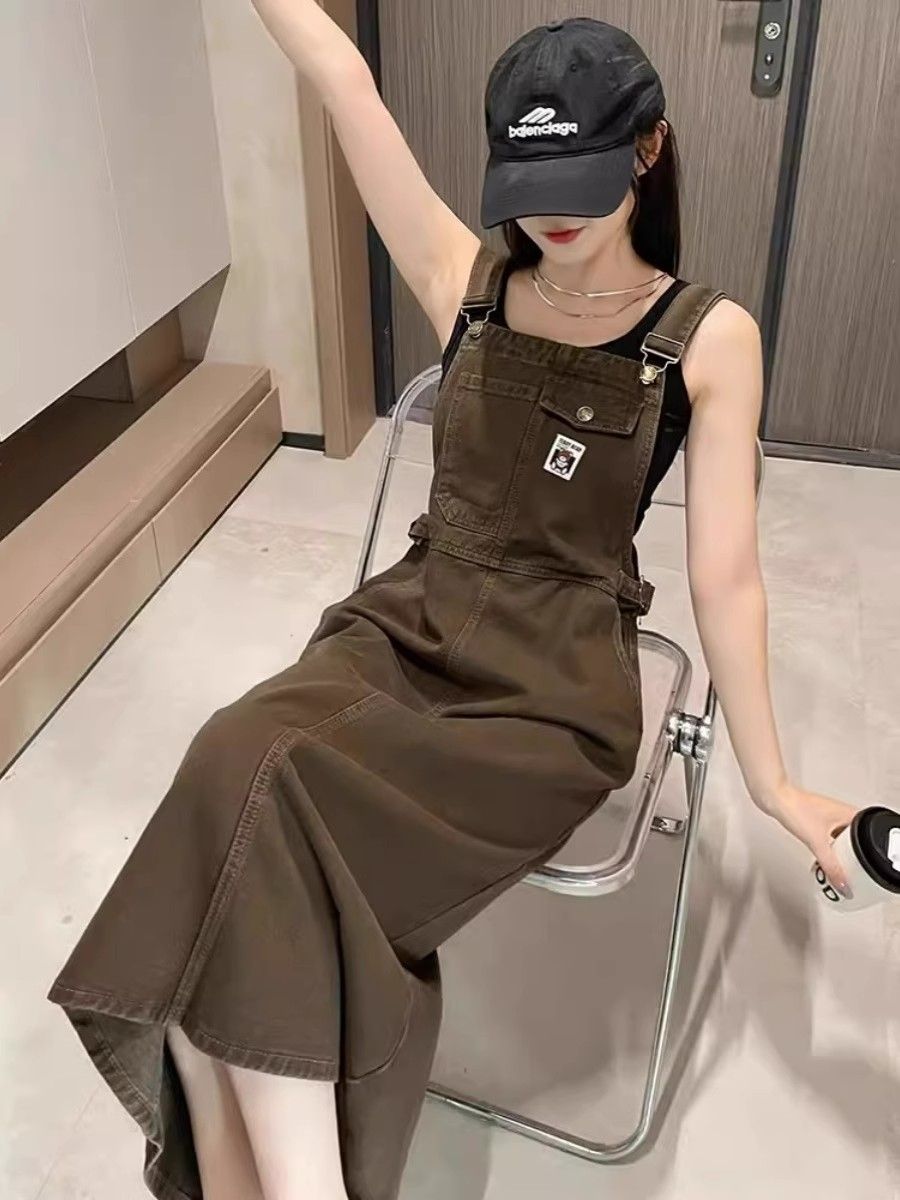Temperament brown workwear denim strap skirt for women in summer new spring and autumn loose slim cute design slit skirt