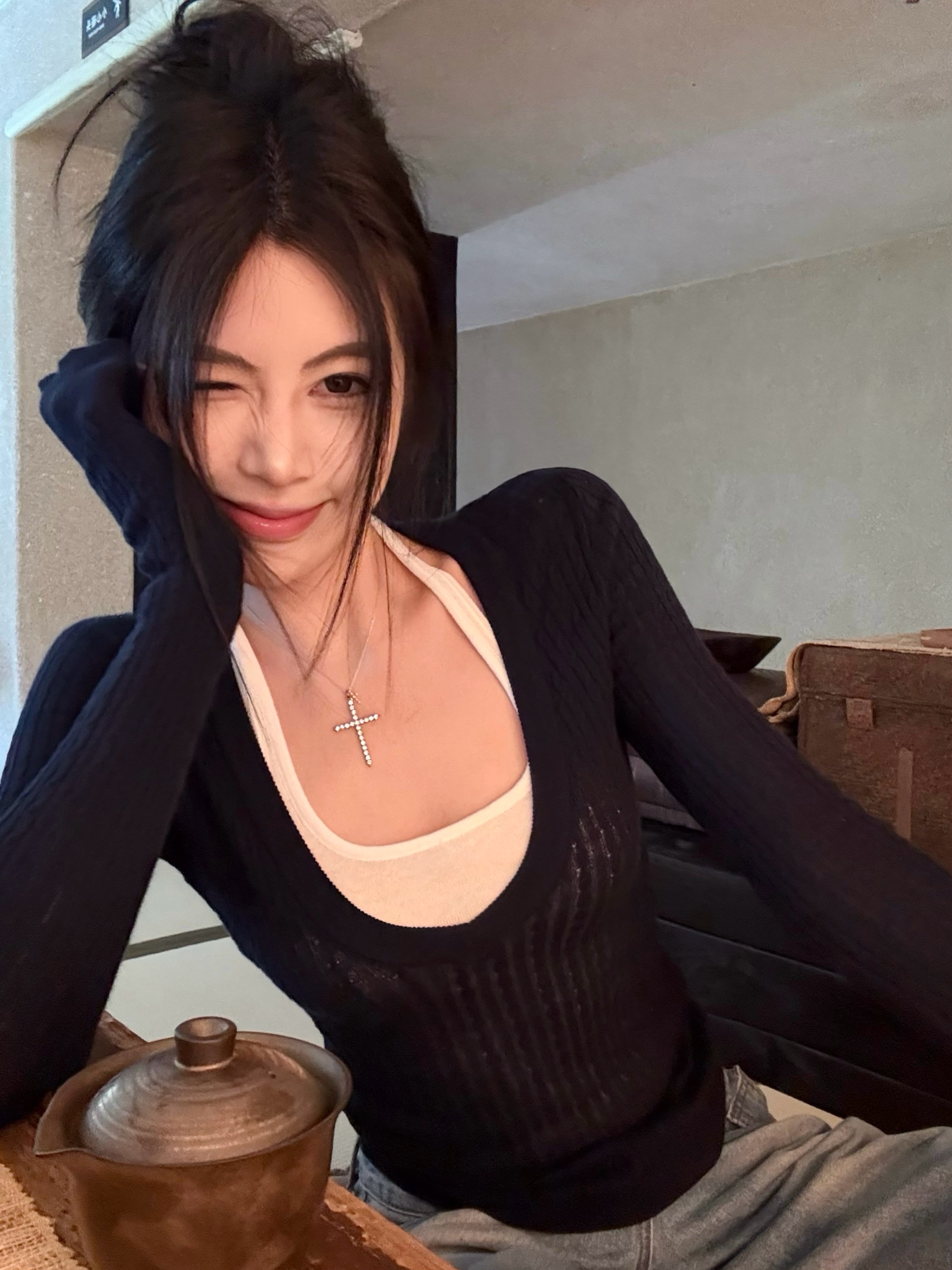 Real photo, fashionable and simple sweater + comfortable and versatile neck vest two-piece set