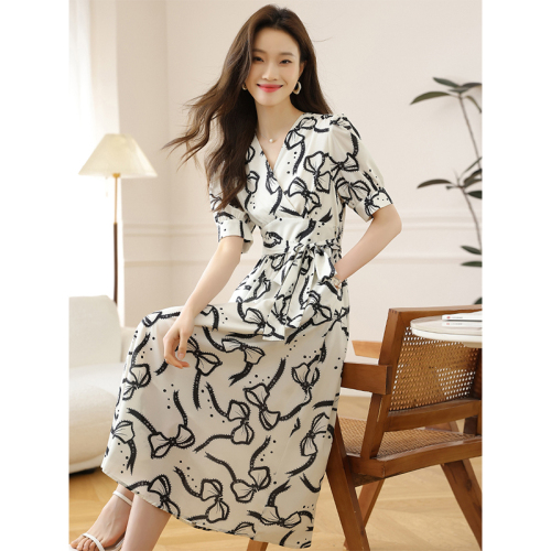 Floral dress for women in summer new Korean style high-end wrapping gentle French temperament long skirt super fairy