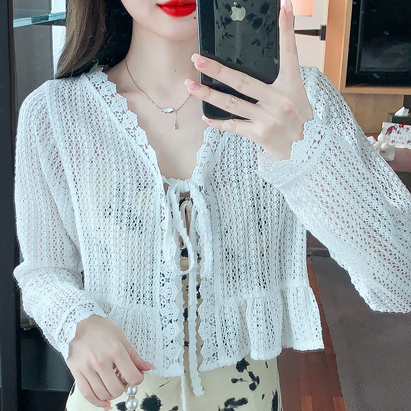 Shipped 2025 Spring and Summer New Hollow Lace Knitted Sunscreen Shirt Long Sleeve Loose Small Shawl