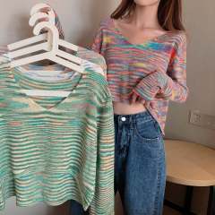 Real shot of Xuan Yafeng Rainbow tie-dye striped V-neck long-sleeved short navel knitted T-shirt top for women