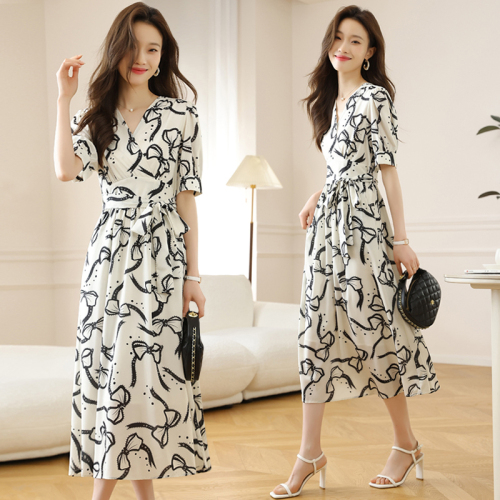 Floral dress for women in summer new Korean style high-end wrapping gentle French temperament long skirt super fairy