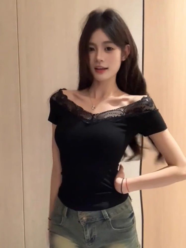 已出貨 羅紋 拼接露鎖骨純色短袖T恤女修身純欲上衣
