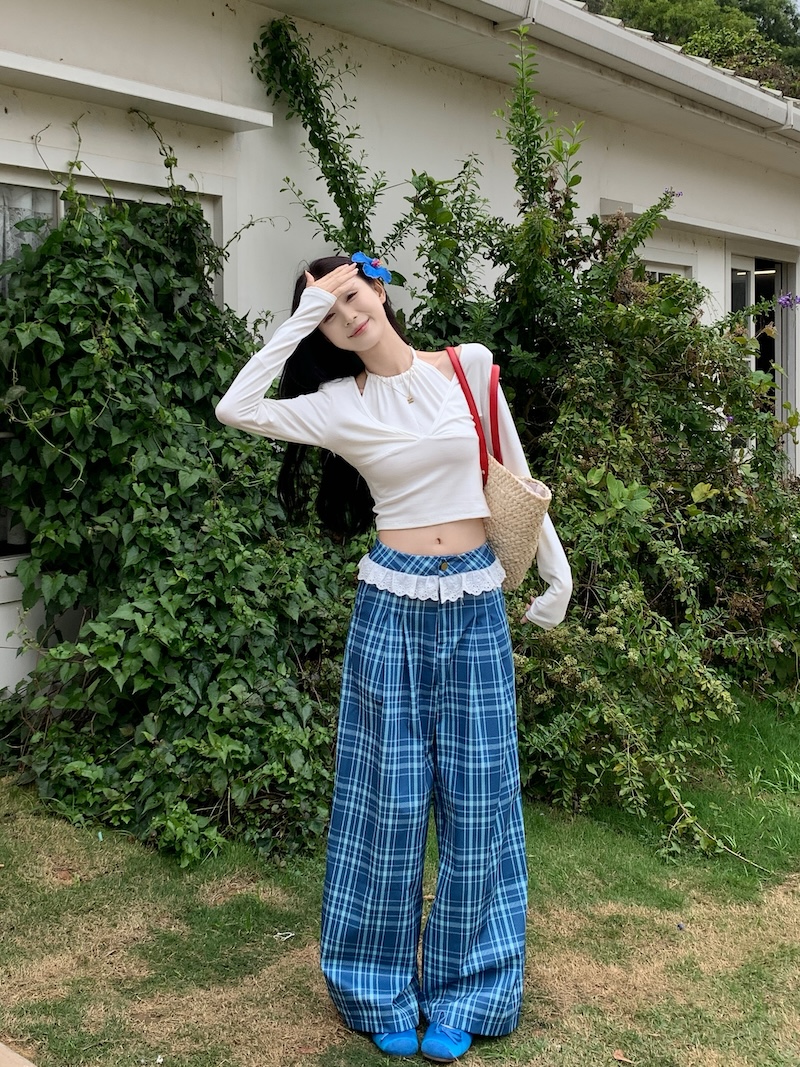 Real shot, two-piece halter neck slimming bottom shirt for women lace spliced ​​plaid casual pants suit