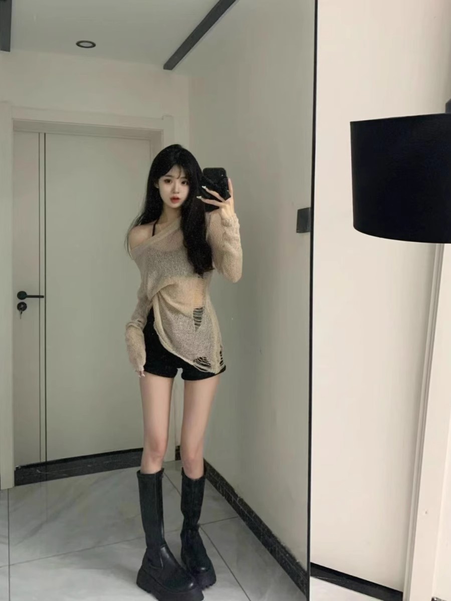 Hot Girls Suit Women's 2025 Spring New Lazy Style Hollow Sunscreen Shirt Top Sling Vest High Waist Shorts