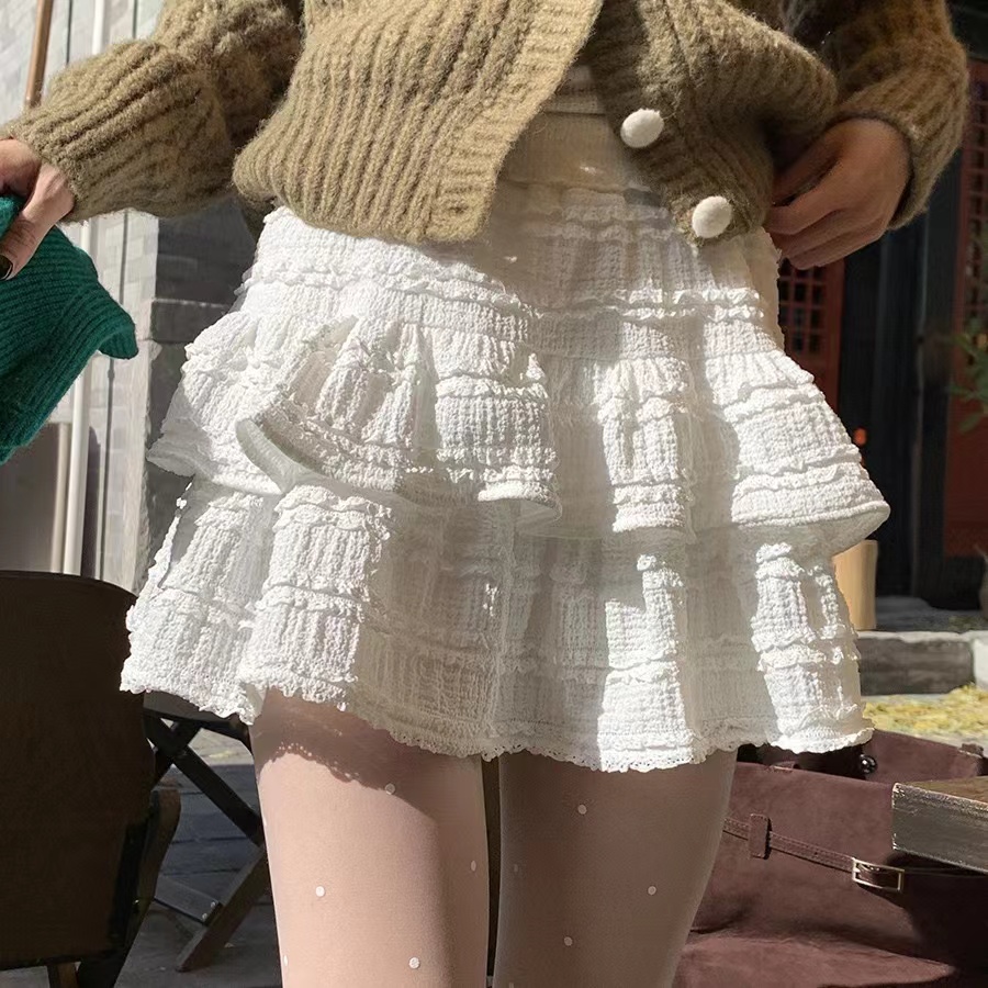 White ballet style puffy short skirt women's summer new hot girl cake skirt high waist slimming a word lace half skirt 