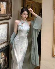 Real shot of retro sexy temperament halter neck waist slit cheongsam dress hip skirt + cardigan women